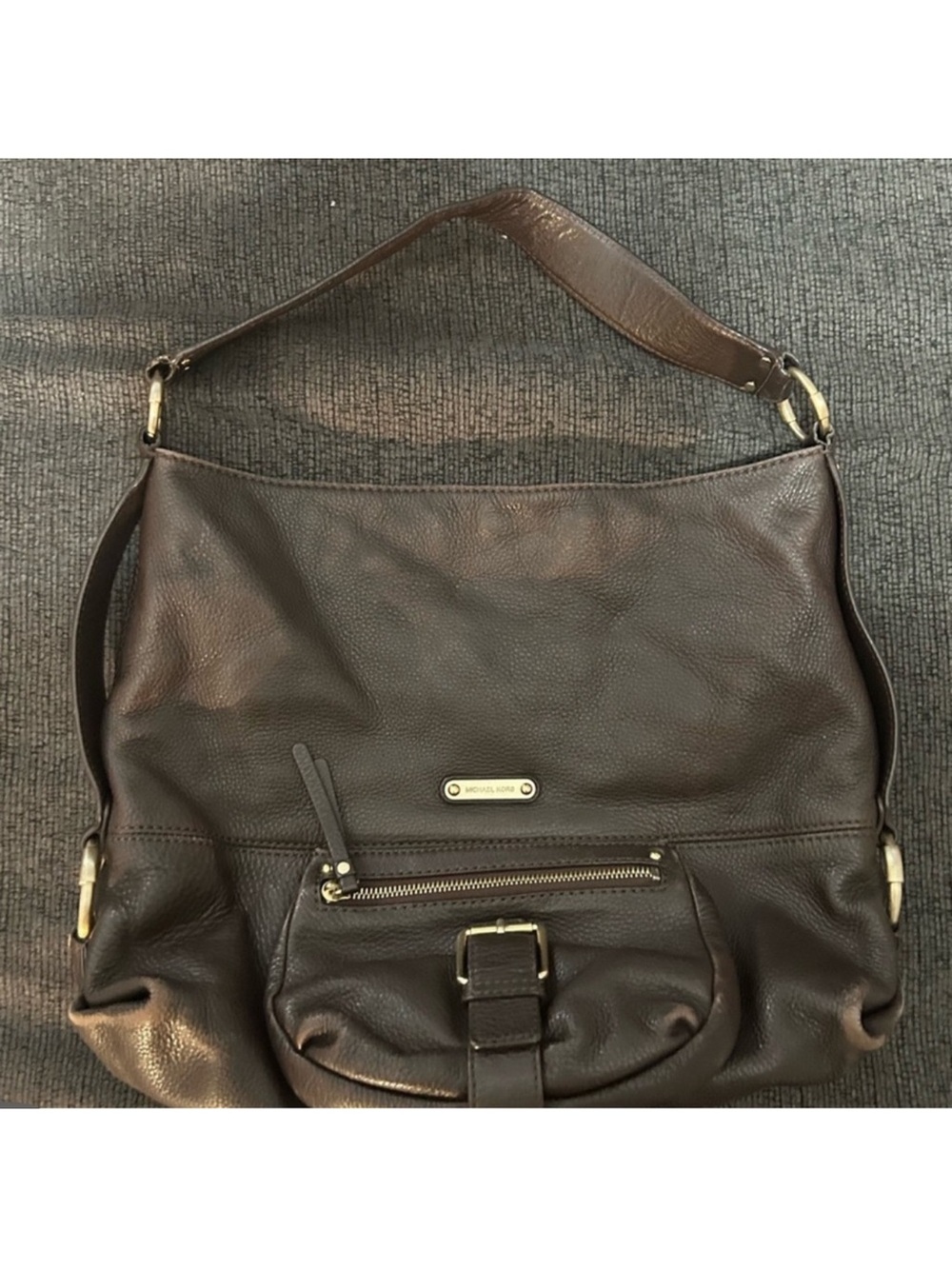 Michael Kors Brown pebbled
Leather Shoulder Bag